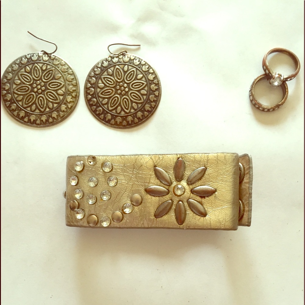 Silver Costume Jewelry Set Flowers & Gems